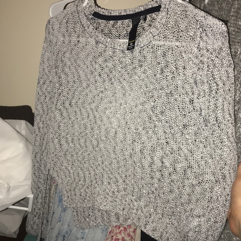 Cropped Sweater